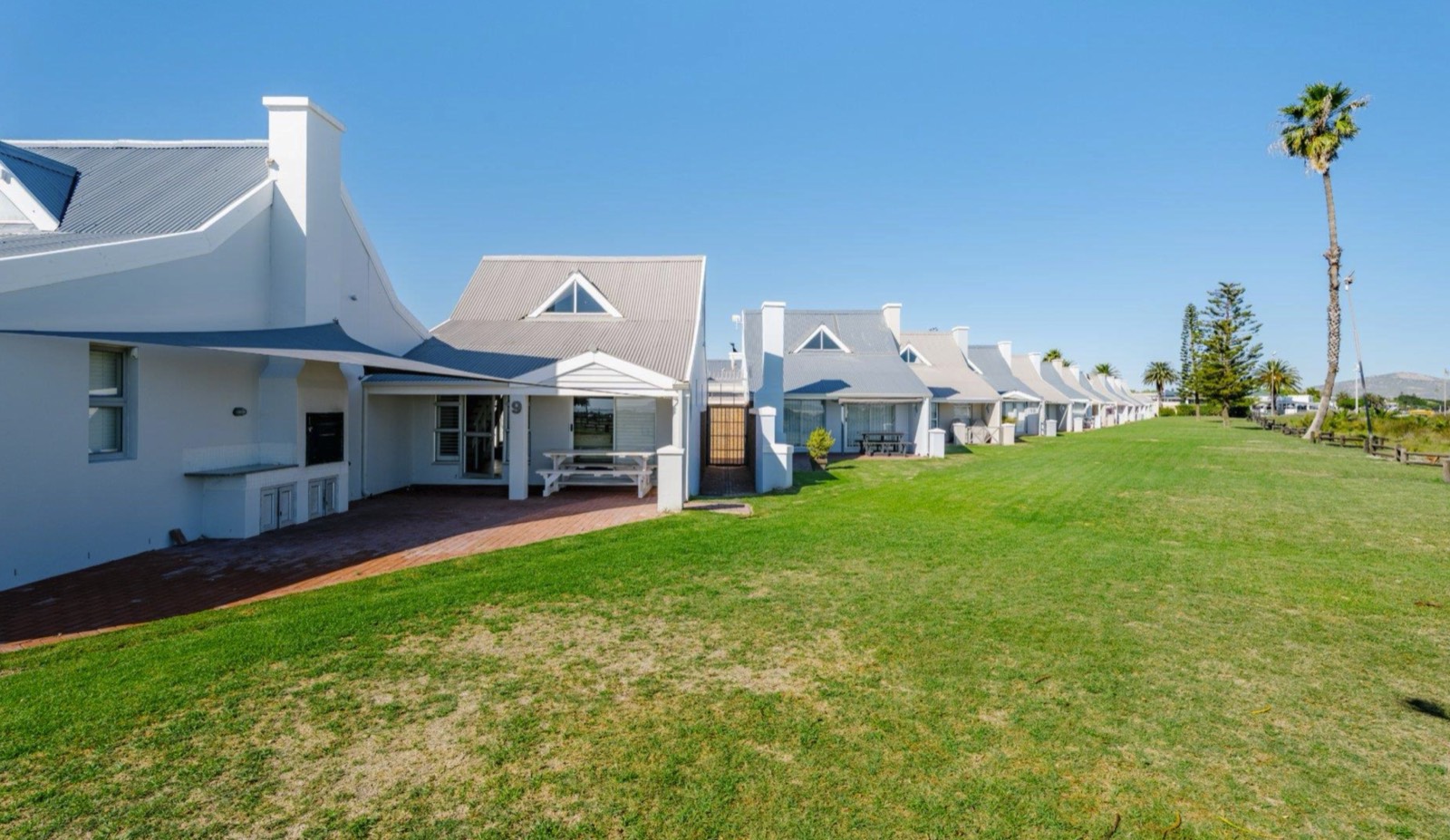 Inflate your kite right on the back patio — plenty of open space, zero rush.