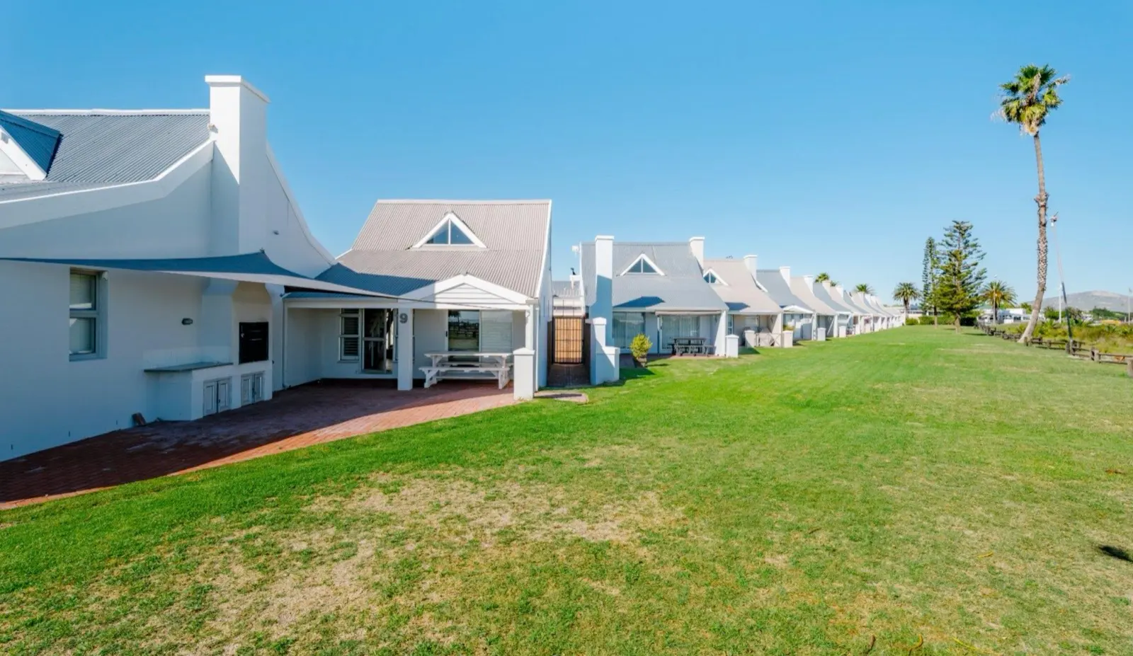 Inflate your kite right on the back patio — plenty of open space, zero rush.